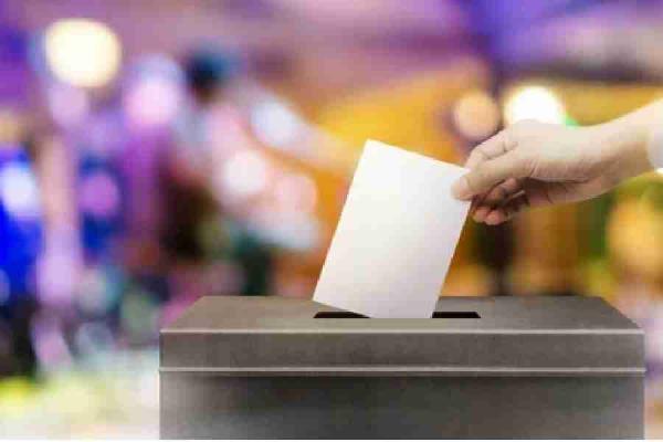 英国执政的保守党在选举中失败，对总理苏纳克造成冲击