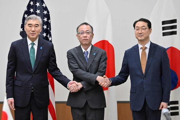 美国、日本和韩国将于8月举行峰会
