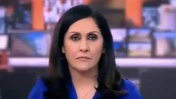 BBC新闻主持人Maryam Moshiri在直播中对着摄像机竖起中指
