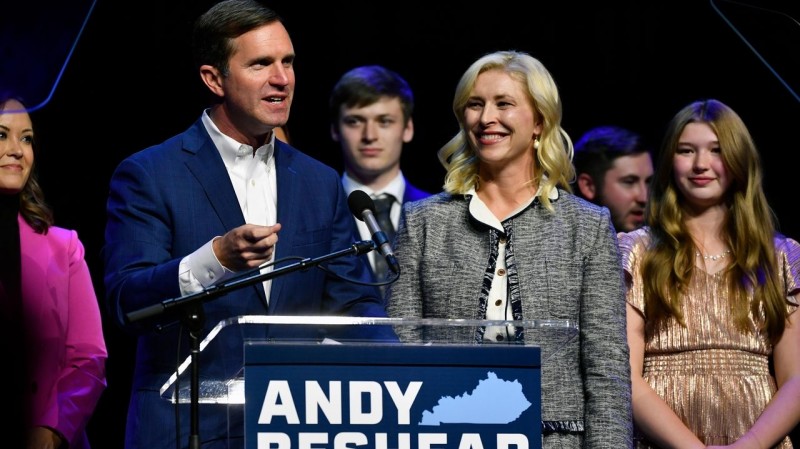 民主党州长安迪·贝希尔(Andy Beshear)在肯塔基州连任，战胜了共和党在该州的主导地位