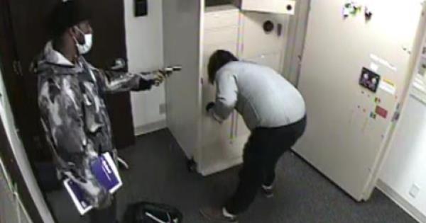 一名科罗拉多男子在四个月内抢劫了四家丹佛地铁银行，罪名成立