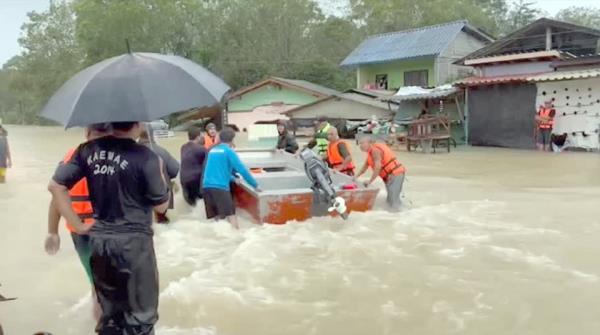 农业部长就南部省份严重洪灾发表讲话