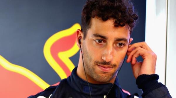 F1 2023：丹尼尔-里卡多、阿尔法塔乌里、红牛、尼克-德弗里斯、塞尔吉奥-帕姆雷斯、马克斯-维斯塔潘的残酷现实