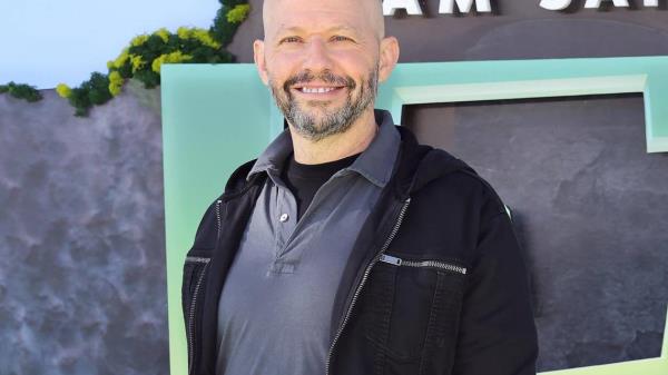 乔恩·克莱回忆起在百老汇首演时在舞台上睡着了