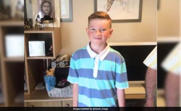 “我爱她，但是……”英国少年亚历克斯·巴蒂说他为了保护母亲而谎称自己逃跑了