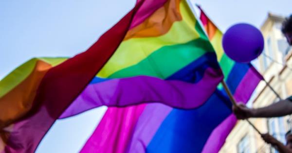 反变装抗议：卡尔加里的噪音条例因针对反抗议者而受到批评