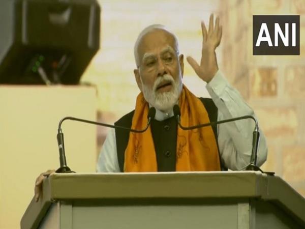 “你的梦想就是我的决心……”莫迪总理大力推行惠及所有受益者的福利计划