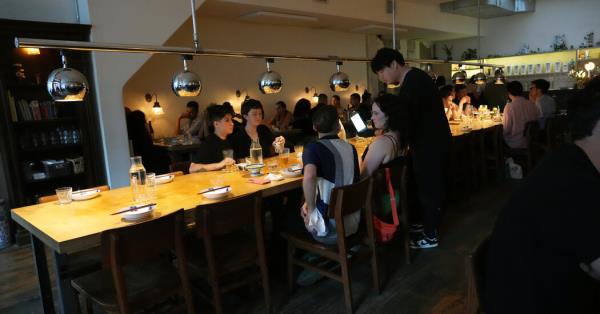 纽约热门餐馆接连发生的抢劫案吓坏了食客