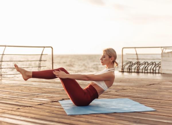 10个腹肌爆破练习，彻底改变你的腰围