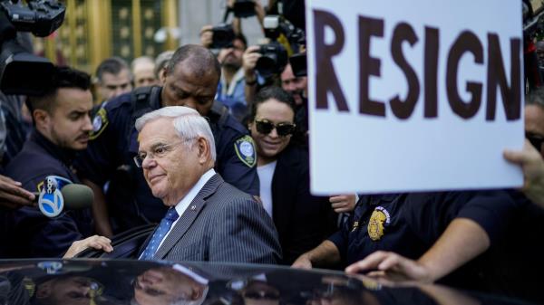 鲍勃·梅嫩德斯(Bob Menendez)的起诉让新泽西州选民对他的未来产生了分歧