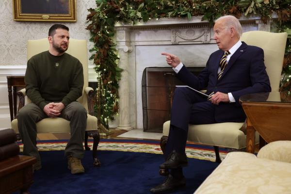 终于，泽伦斯基得到了他的白宫会议