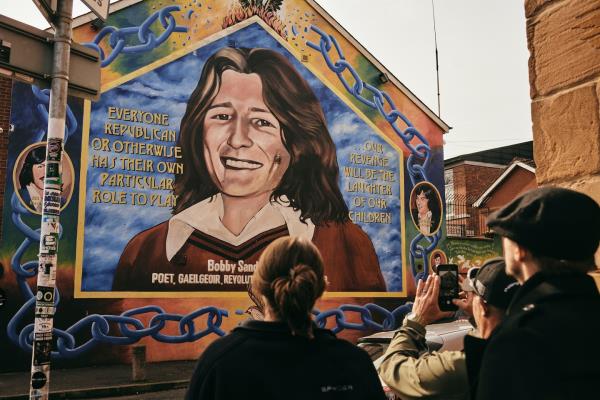 耶稣受难日协议周年纪念：北爱尔兰冷和平盛行