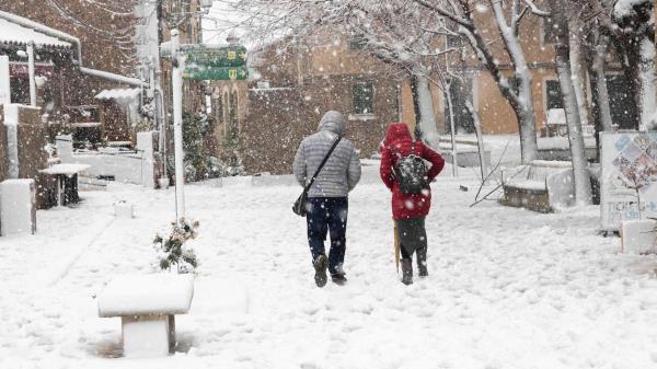 大雪袭击了马略卡岛，这座西班牙度假岛全年都以阳光灿烂而闻名