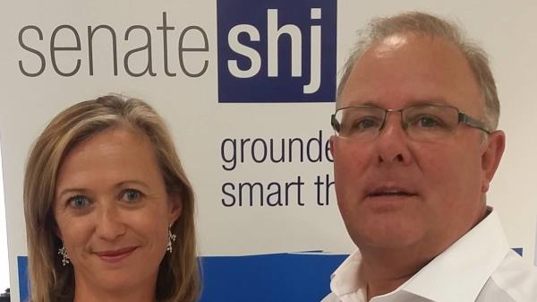 观点：政府部门应该给游说公司合同吗？