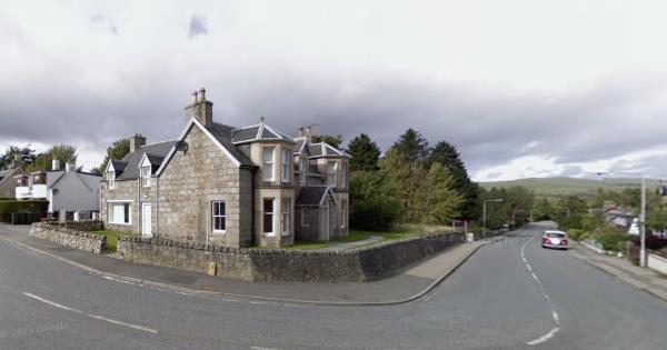 苏格兰小镇遭遇节日入室抢劫，警方展开调查