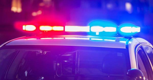 斯普林斯汽车旅馆持械抢劫案嫌犯与警方对峙