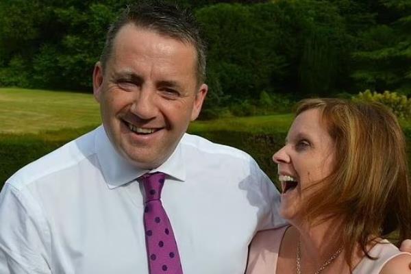 BBC赛车评论员约翰·亨特的妻子和两个女儿死于弓弩袭击