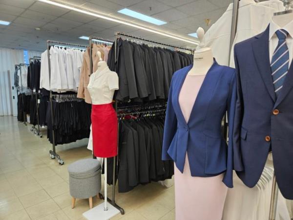 首尔的求职者可以通过市政府资助的租赁服务省钱