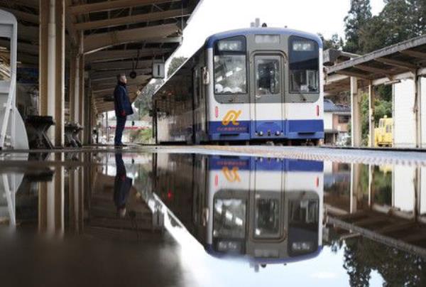 石川县受地震影响的铁路决定恢复服务