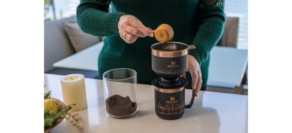 Winterscape Perfect-Brew Pour Over Set