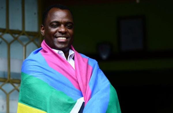 乌干达LGBTQ活动家准备为他的生命而战