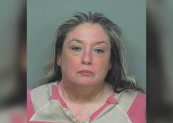 杀害5名邻居的德州大规模枪击案嫌疑人的家庭伴侣也被捕