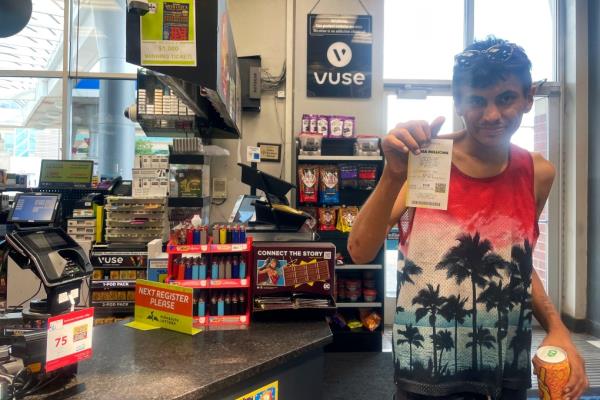 美国超级百万彩票头奖已飙升至15.5亿美元这就是获胜的难度