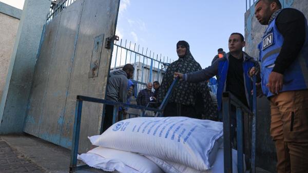 调查开始，华盛顿“关注”……我们所知道的近东救济工程处成员参与哈马斯袭击的情况