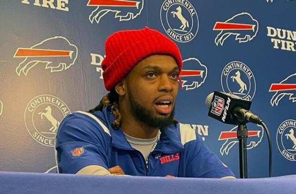 达玛尔·哈姆林在心脏停搏4个月后恢复比赛