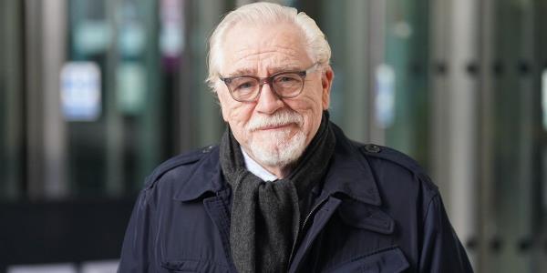 布莱恩·考克斯为经典的詹姆斯·邦德做了精彩的辩护，同时也对“过时”的角色发出了强烈的抱怨