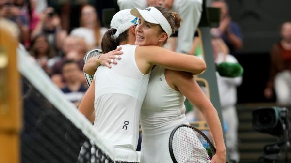 Elina Svitolina击败排名第一的Iga Swiatek进入温网半决赛