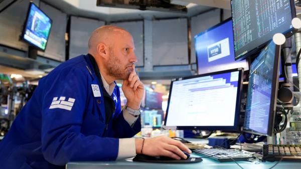 美国银行倒闭后，金融市场陷入恐慌