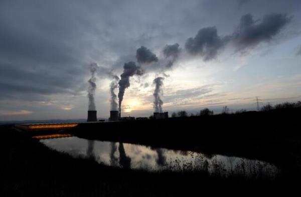 乌克兰寻求重新开放经波兰的谷物运输，因进口禁令增加