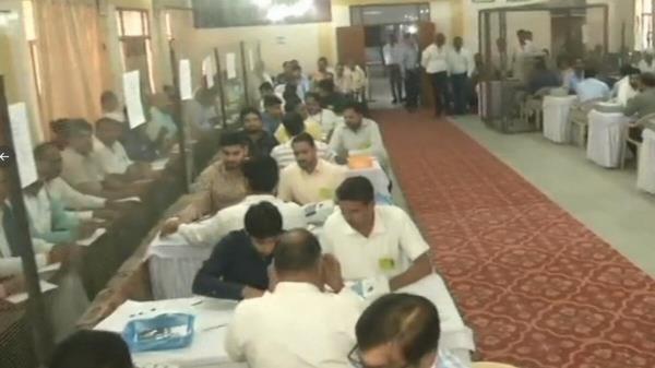 印度五个邦将在11月的关键选举中投票