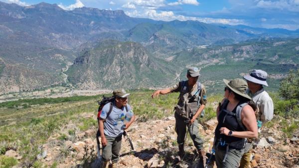 “只是想帮助人们-”加拿大野火专家正在培训玻利维亚同行