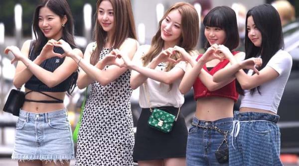 韩国流行音乐组合Le serafim揭示了他们成功的原因