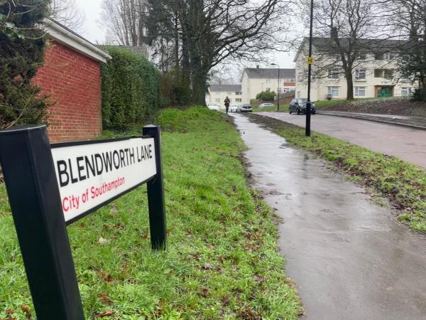 钥匙保险箱被撬，退休人员的车在他们睡觉时被盗