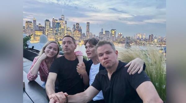 奥本海默明星变身“t台模特”：看