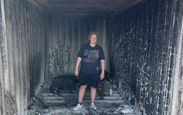 Anna Spark said she rushed to grab as many of her animals as she could and get out, but her co<em></em>ntainer home was destroyed on day two of the 2024 Port Hills fire.