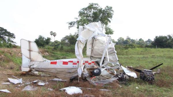 泰国飞机失事：当地居民从燃烧的残骸中救出德国人