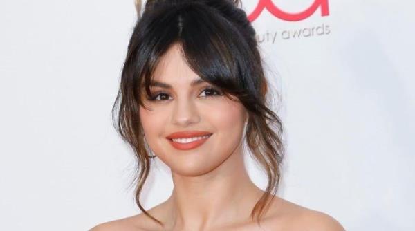 赛琳娜·戈麦斯分享了她生活中的“随机事件”，这是一个终极的照片转储