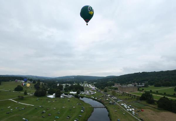 热气球降落在美国基地附近，反恐计划失效
