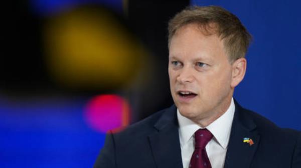 英国威胁要轰炸也门