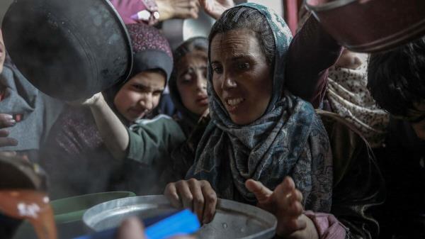 加沙：尽管联合国担心“大范围饥荒”，为什么人道主义援助如此难以抵达？