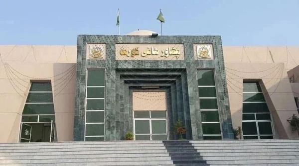 PHC禁止在被PTI-SIC拒绝的席位上通知的MNAs宣誓