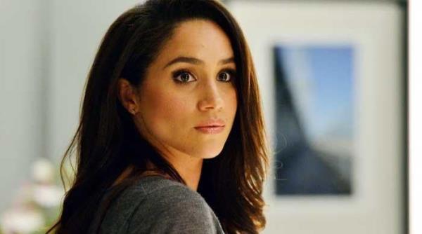 Shenae Grimes-Beech谈到了梅根·马克尔在《90210》中的客串