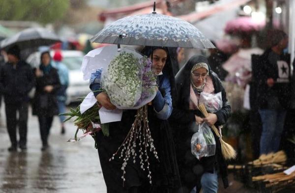 伊朗警方声明-在公共场所安装摄像头以识别和惩罚未穿戴面纱的女性