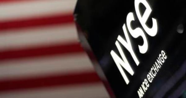 今天的股市-标准普尔500指数小幅上涨，道琼斯指数持平