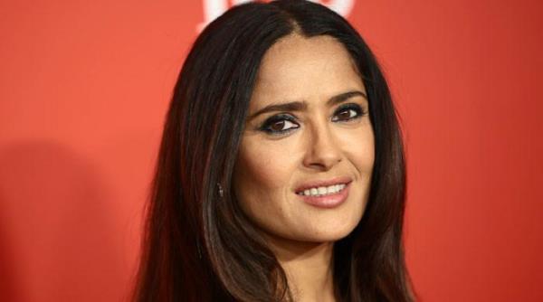 “精彩57岁”：萨尔玛·海耶克用感激和粉丝的赞美庆祝生日