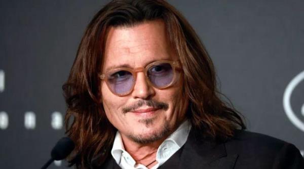 约翰尼·德普反思他在《让娜·杜·巴里》中的惊人角色